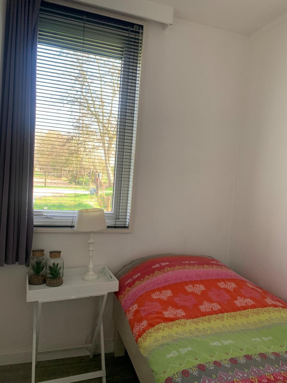 Rural Chalet Aan De Vecht Near Amsterdam Nigtevecht Екстериор снимка