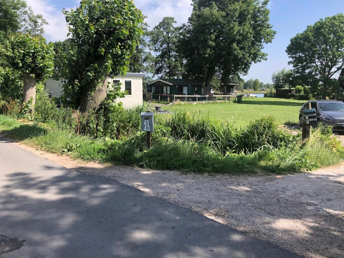 Rural Chalet Aan De Vecht Near Amsterdam Nigtevecht Екстериор снимка