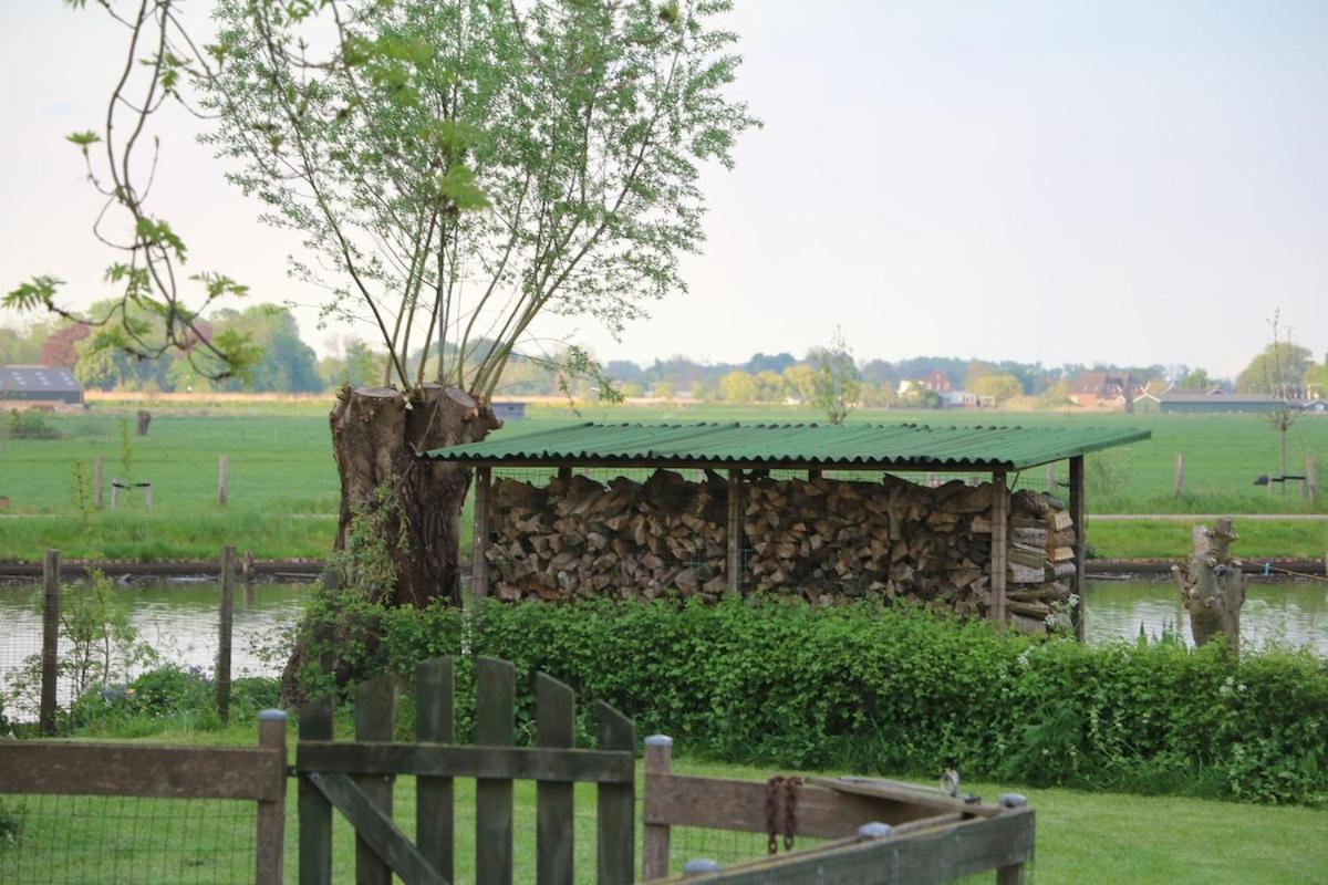 Rural Chalet Aan De Vecht Near Amsterdam Nigtevecht Екстериор снимка